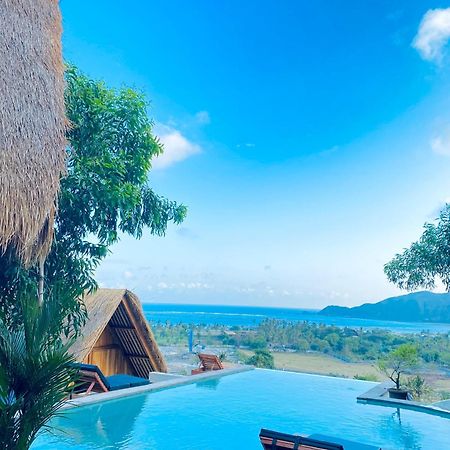 Sky Mountain Views Hotel Kuta  Kültér fotó